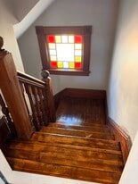 Building Photo - 25 Elm St