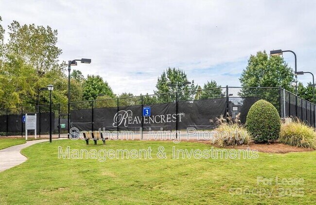Building Photo - 8803 Ormeau Dr