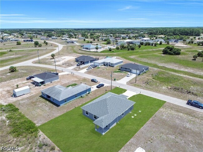 Building Photo - 1064 Calumet Cir