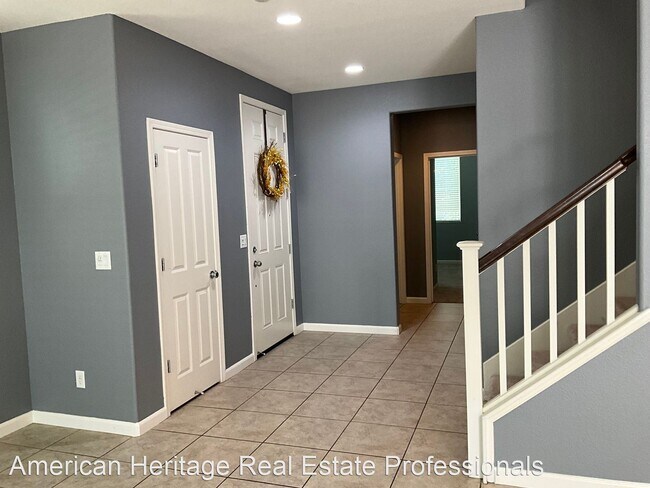 Building Photo - 4 br, 3 bath House - 254 Barnhill Dr