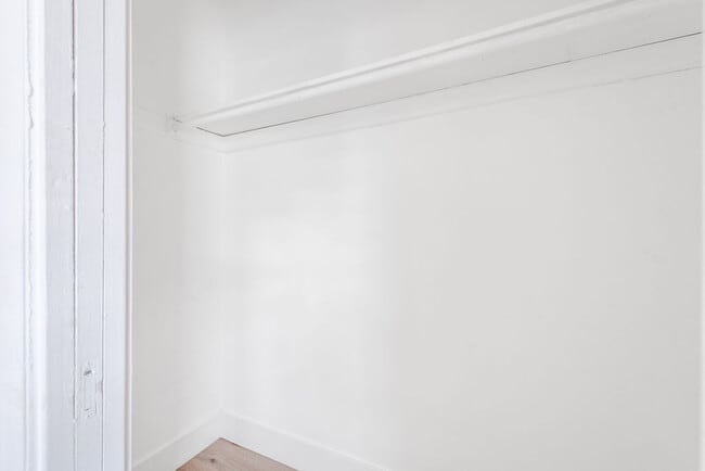 Building Photo - 323 NW 21st Ave