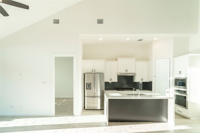 Building Photo - 6014 Churchill Spgs Ln