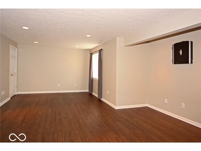 Building Photo - 13628 Stanford Dr
