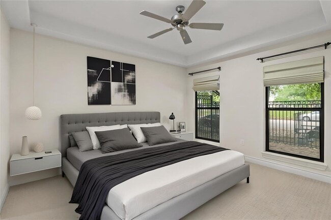 Building Photo - Experience Urban Living at Its Finest!