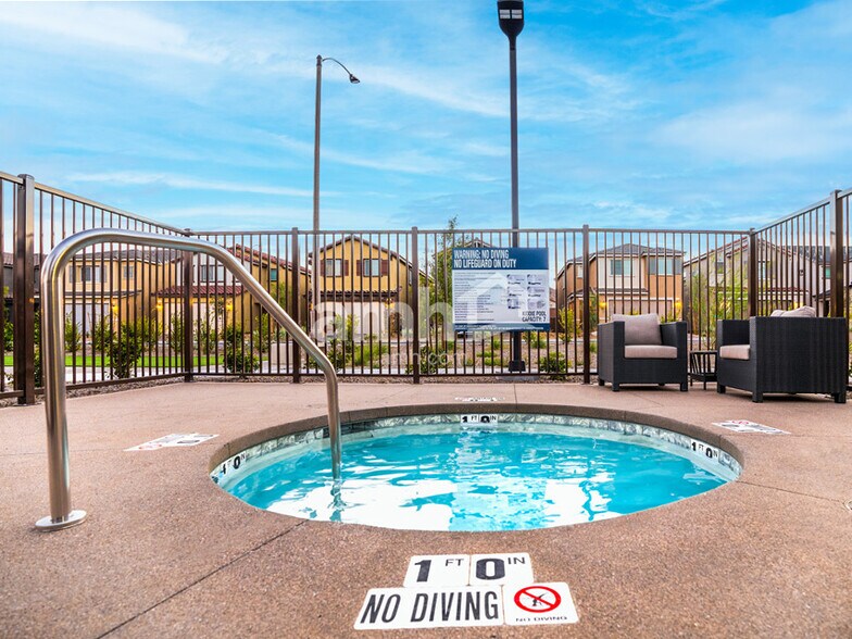 Building Photo - 10382 Bishops Cap St