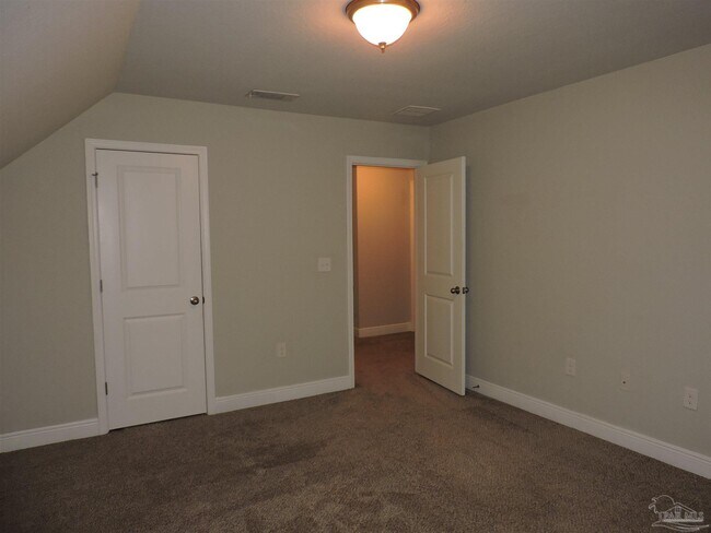 Building Photo - 10645 Trailblazer Wy