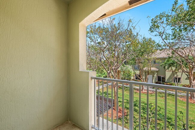 Building Photo - Spacious 3-Bedroom Townhome with 2.5 Baths | 2,035 Sq. Ft. in Homestead