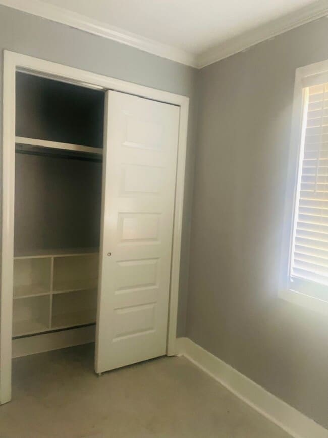Building Photo - 3 Bedroom/2 Bathroom - Move-In Ready!!