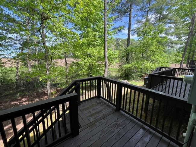 Building Photo - Arden 2 Bedroom Townhome:  Quiet and Spacious