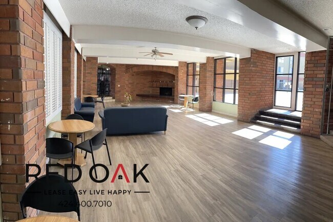 Building Photo - 17830 1/3 Sherman Way -325