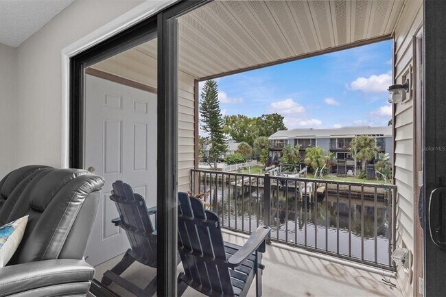 Building Photo - 386 Moorings Cove Dr