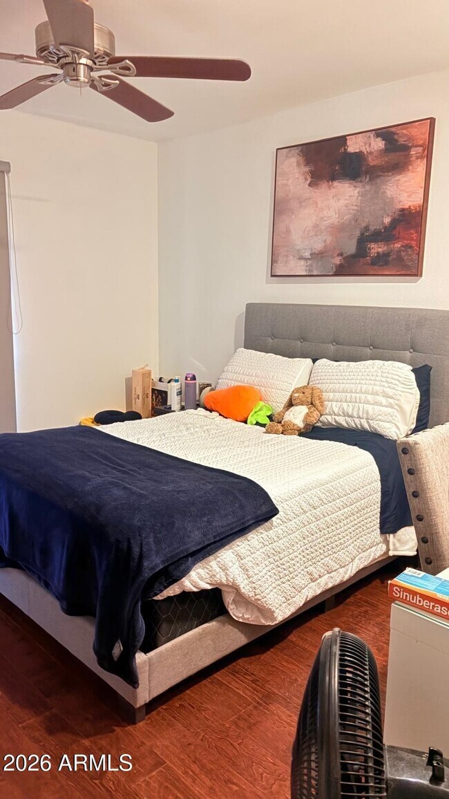 Building Photo - 13416 N Hawthorn Dr