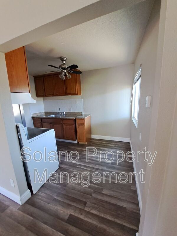 Building Photo - Brown Street Apartments
