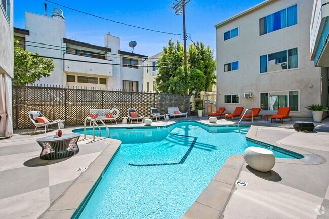 Building Photo - Barrington Avenue Apartment Homes