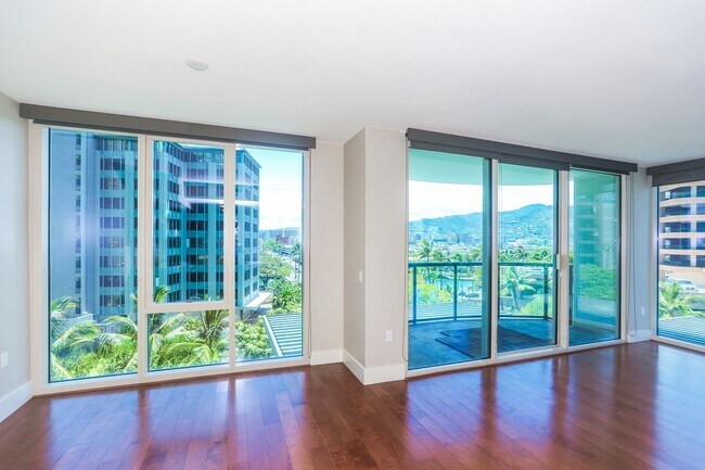 Building Photo - Allure Waikiki - 2 bedroom, 2 bath with 1 ...
