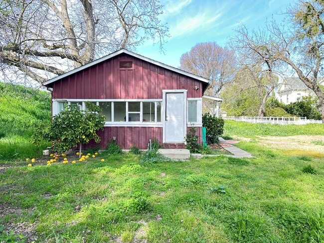 Building Photo - 1 bed/ 1 ba cottage - Meridian