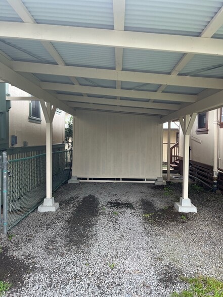 Building Photo - 169 Panaewa St