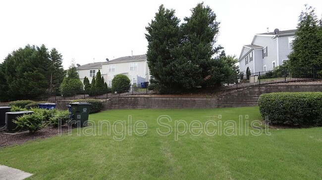 Building Photo - 2951 Casona Way