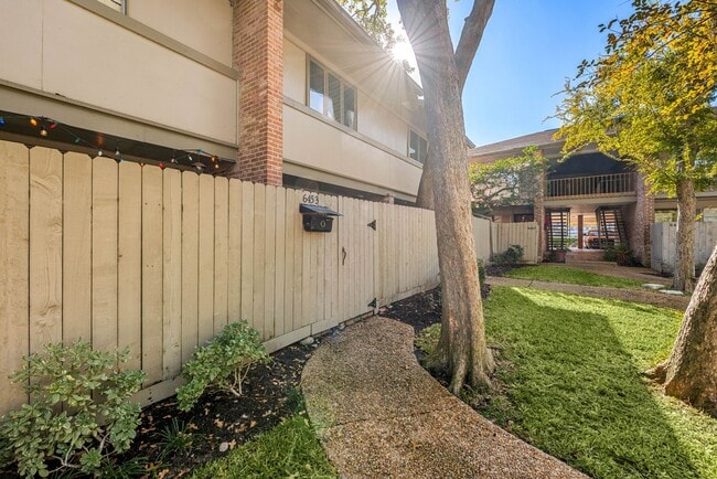 Building Photo - 6453 Bayou Glen Rd