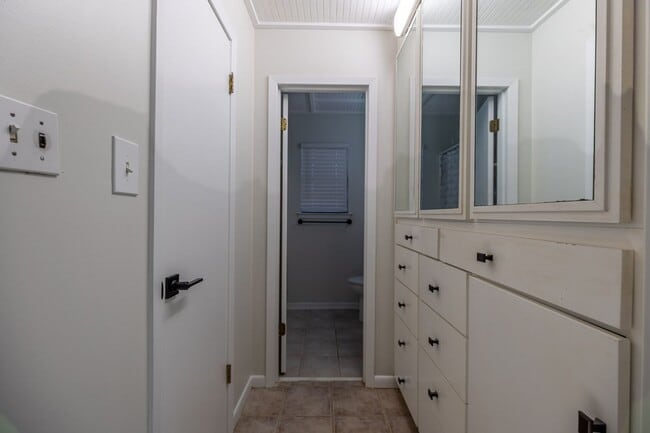 Building Photo - Charming 3BR/2BA Cottage in Downtown Fairhop