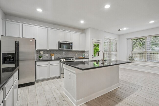 Building Photo - 90 Panterra Way