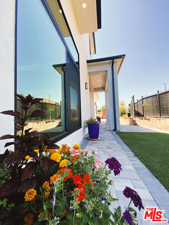 Building Photo - 1700 Cadenhorn Dr