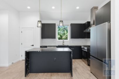 Building Photo - 505 Thelma Dr