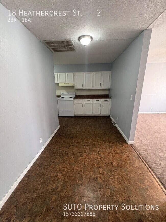 Building Photo - 18 Heathercrest St