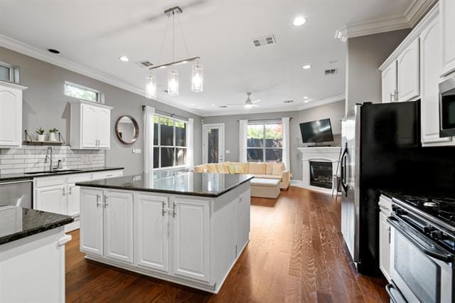 Building Photo - 5923 Oram St