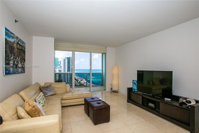 Building Photo - 1830 S Ocean Dr