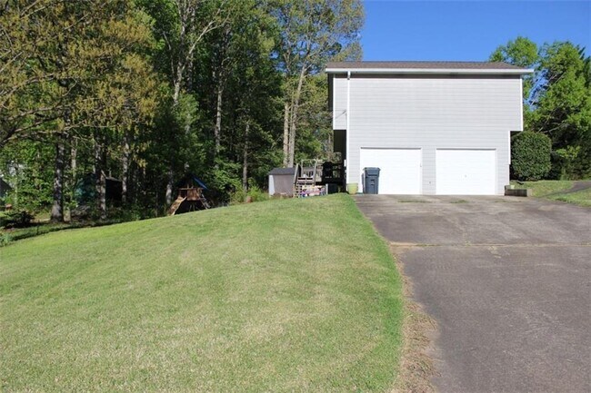 Building Photo - 19 Gwen Ct