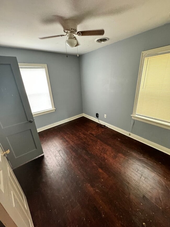 Building Photo - 3 bed 1 bath House in central Richmond