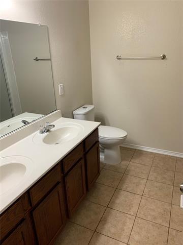 Building Photo - 12820 Kingsgate Dr