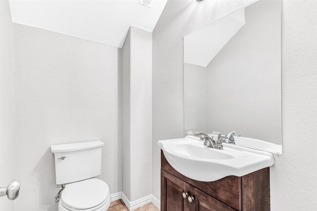 Building Photo - 213 Wyndham Meadows Way