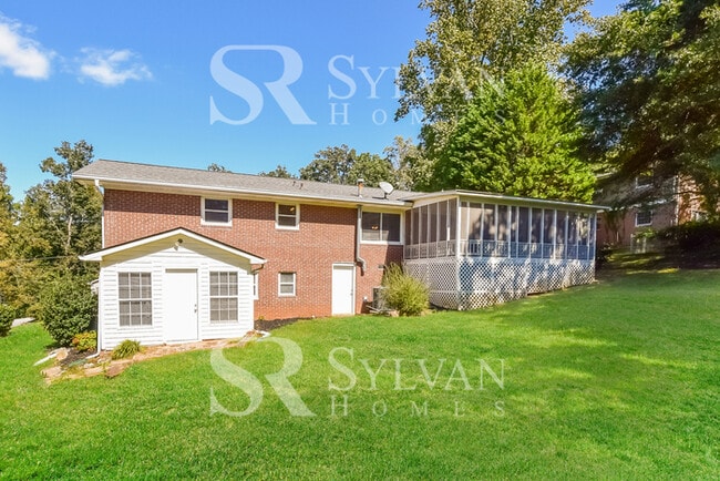 Building Photo - Living where You Love is Good for your Heart!