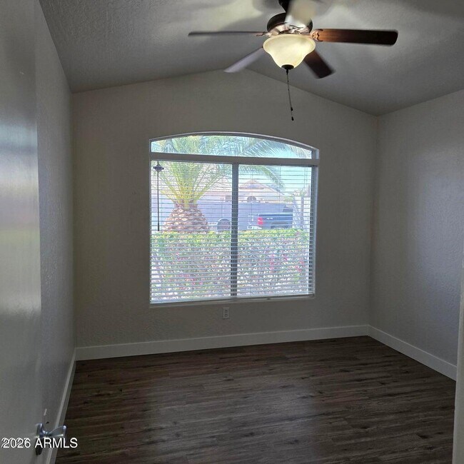 Building Photo - 11606 W Grapefruit Ct