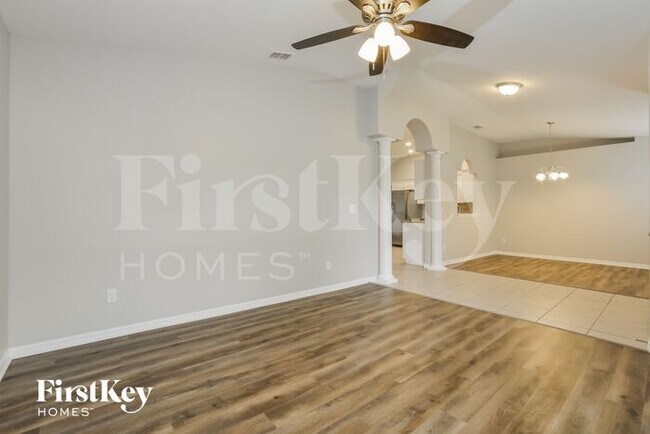 Building Photo - 699 Shawsbury Way