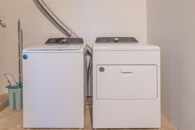 Building Photo - 9907 Towne Tower Ln