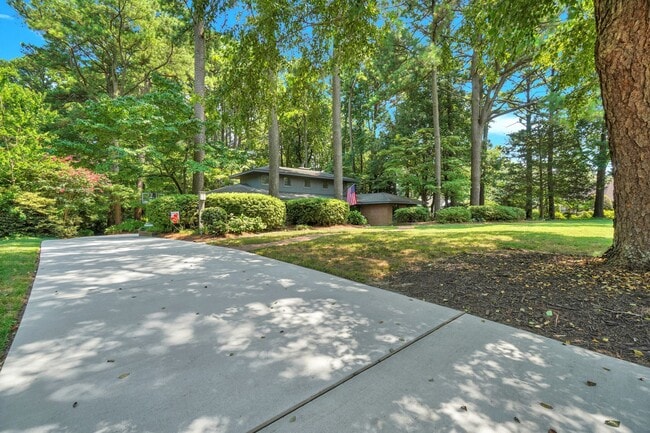 Building Photo - A Custom Home in Linkhorn Cove - 1-Acre Wo...