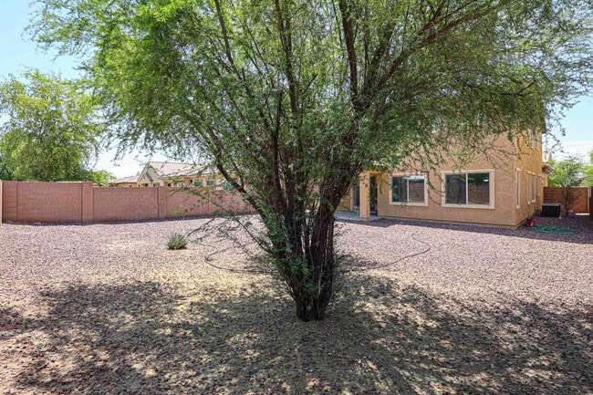 Building Photo - 16982 W Rio Vista Ln