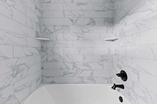 Building Photo - Trek Rentals