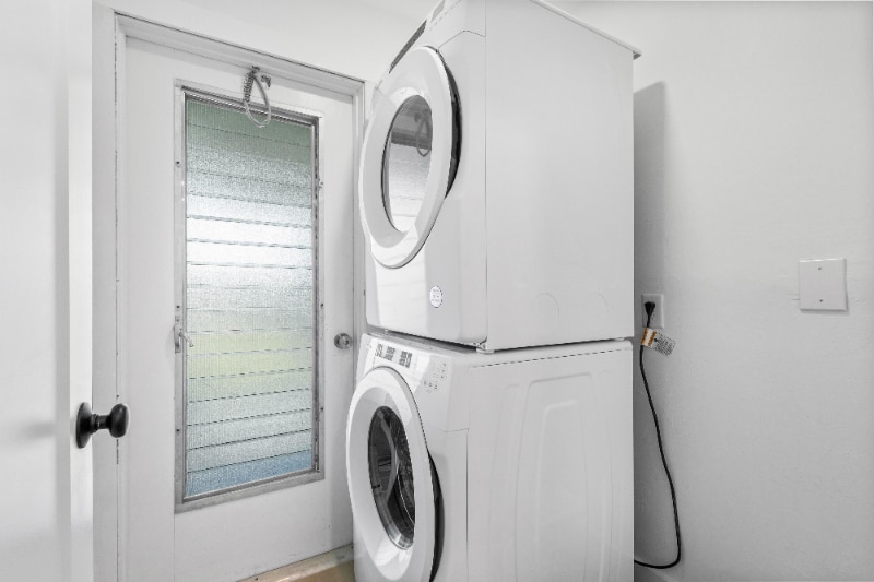 Building Photo - 174 Trinidad St