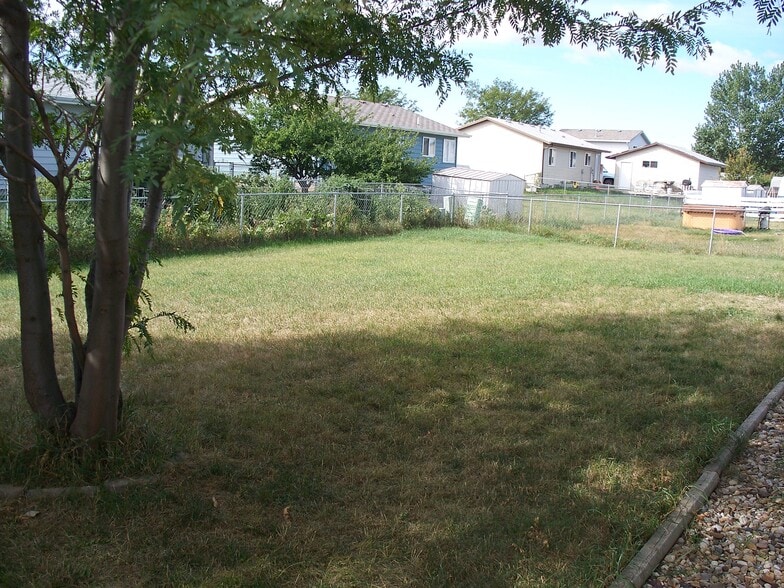 Building Photo - 4711 Trail Dr