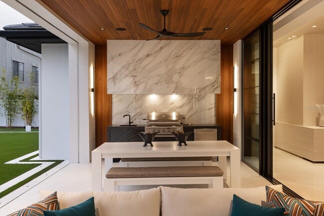 Building Photo - 1221 Richmond Rd