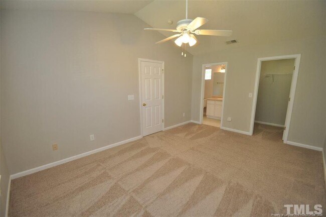 Building Photo - 5909 Rivercliff Ct