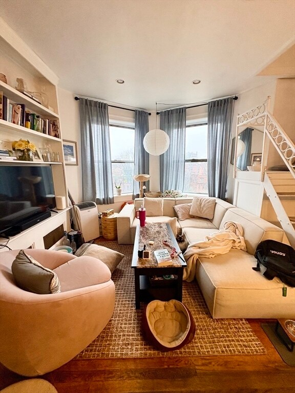 Building Photo - 384 Commonwealth Ave