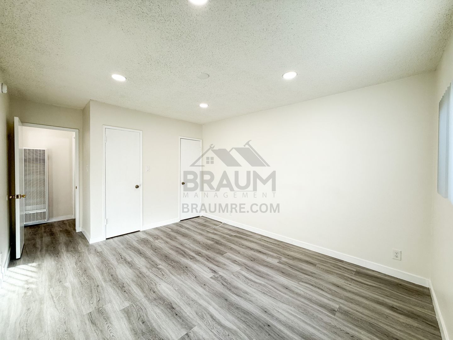 Building Photo - 5433 Sepulveda Blvd