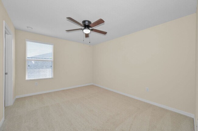 Building Photo - Beautiful Trinity Lakes 5 bedroom 3.5 Baths