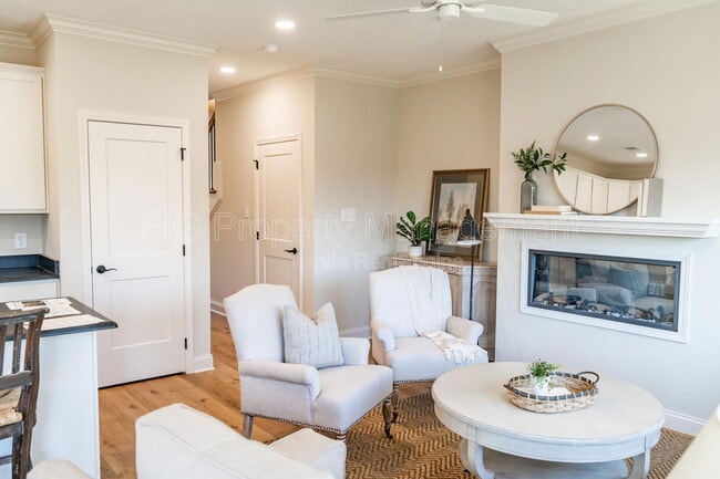 Building Photo - 6612 Johnbo way