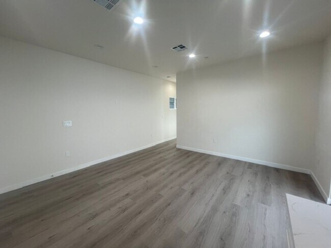 Building Photo - 7317-7321 Garden Grove Avenue